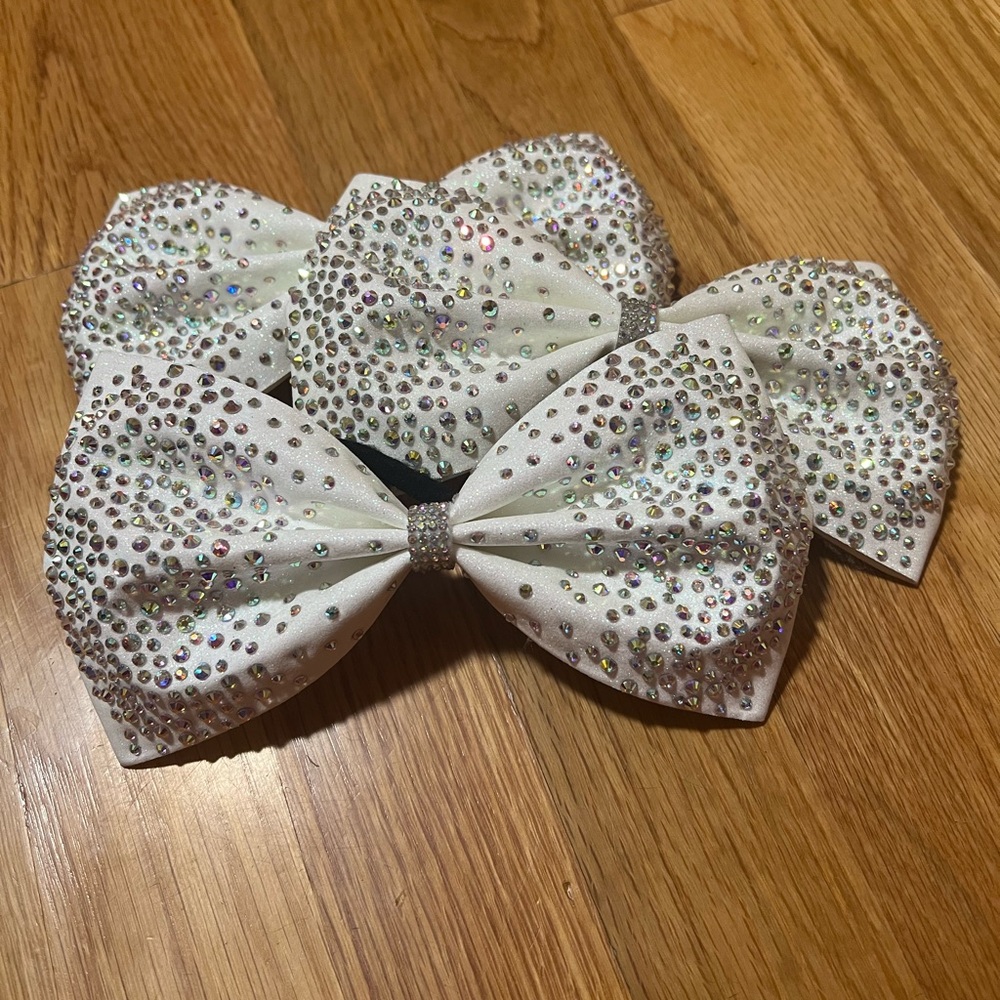 White cheer bows